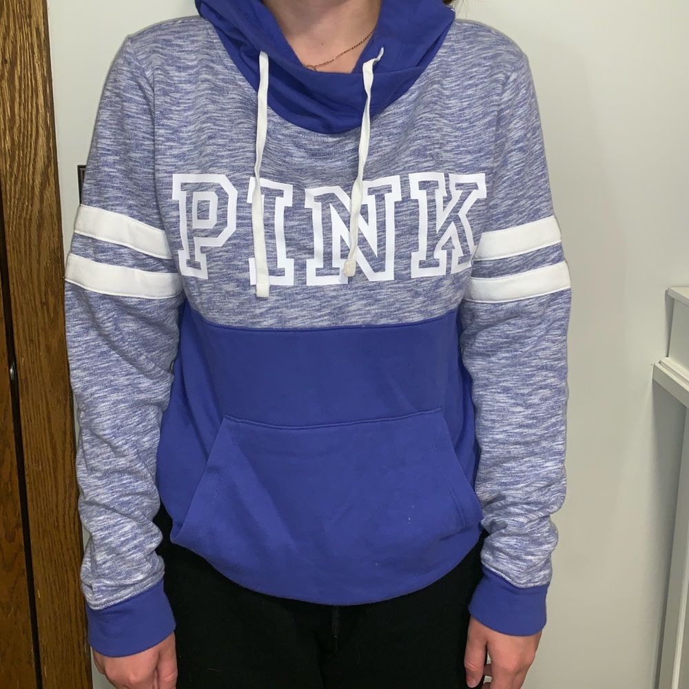 PINK Sweatshirt